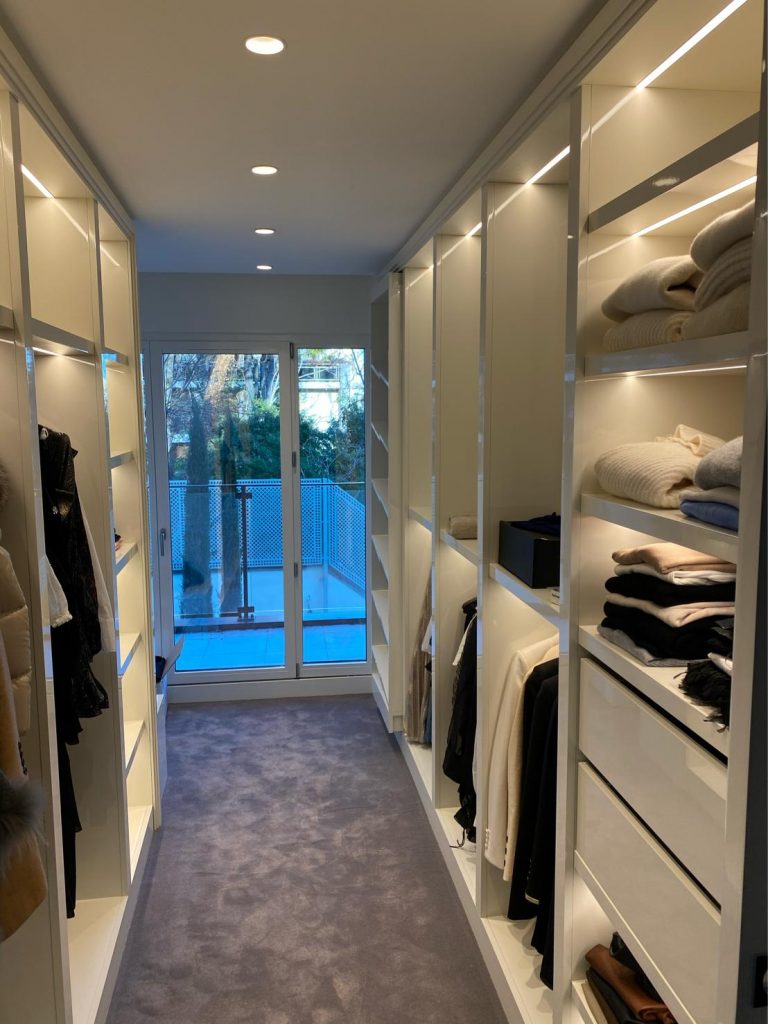 Dressing sur-mesure laqué brillant